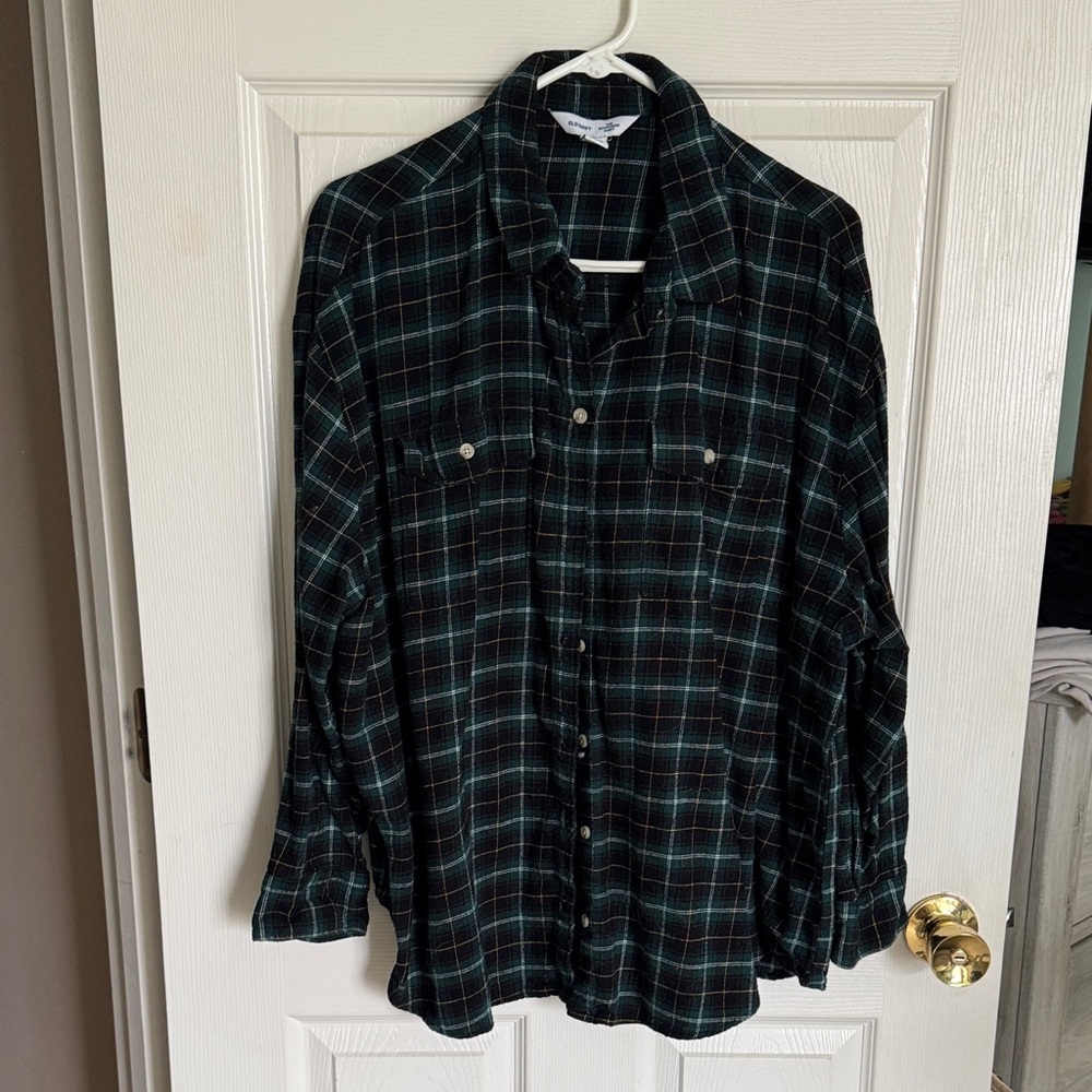 Old Navy Black and Green Plaid Button-Down Shirt
